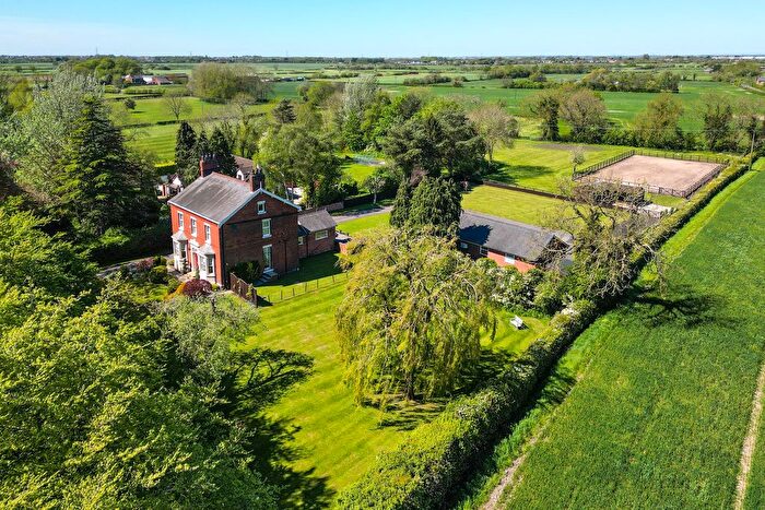5 Bedroom Detached House For Sale In Bond Villa, North Road, Bretherton, PR26