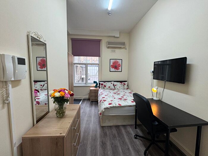 Studio To Rent In Cromwell Road, London, SW7