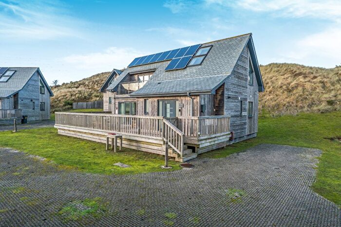 3 Bedroom Chalet For Sale In Stunning Lodge Close To The Beach, Sandyacres, Hayle, TR27