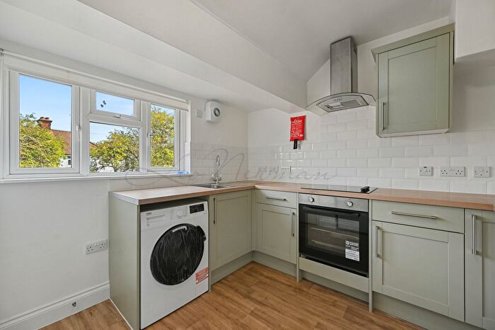 2 Bedroom Flat To Rent In Westmount Centre, Uxbridge Road, Hayes, UB4