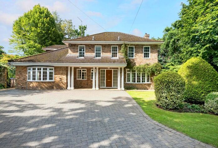 5 Bedroom Detached House To Rent In Old Avenue, West Byfleet, KT14