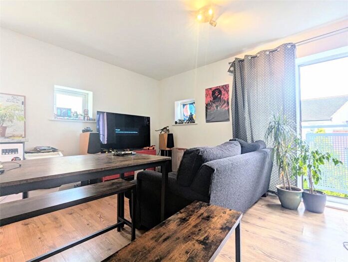 2 Bedroom Apartment To Rent In Arnold Road, Mangotsfield, Bristol, Gloucestershire, BS16