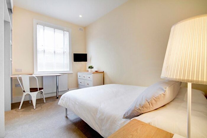 6 Bedroom Terraced House To Rent In Derby Road, Manchester, M14