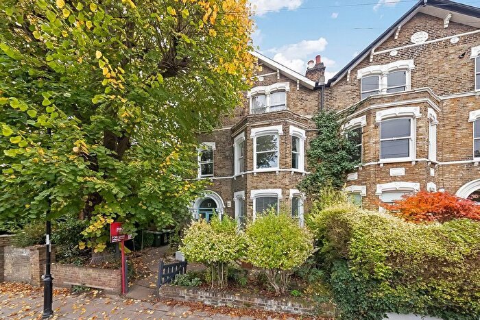 2 Bedroom Flat For Sale In Tressillian Road, Brockley, London, SE4