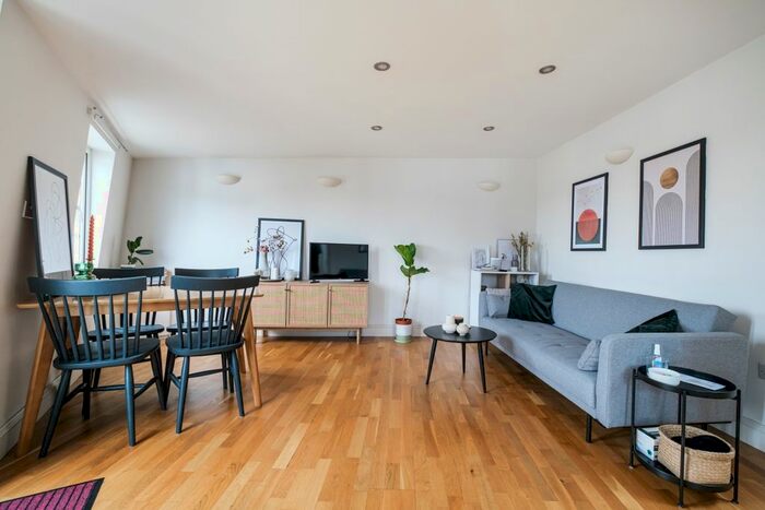 1 Bedroom Flat To Rent In Liverpool Road, London, N1