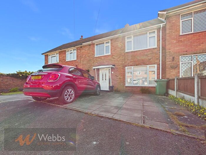 3 Bedroom Terraced House To Rent In Balmoral Close Walsall, WS4