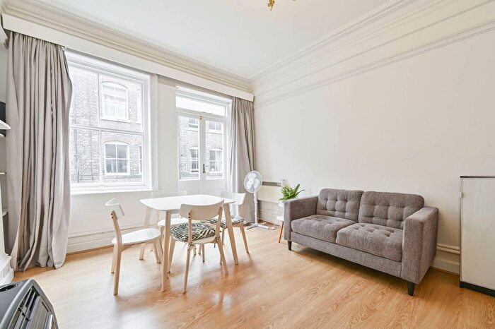 1 Bedroom Property To Rent In Bedford Court Mansions, Bloomsbury, London, WC1B