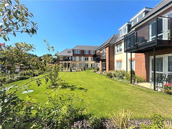2 Bedroom Apartment For Sale In Jubilee Lodge, Crookham Road, Fleet, GU51