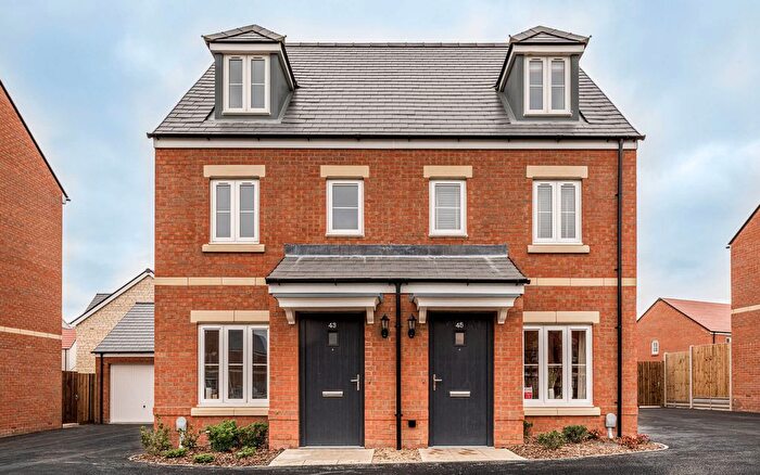 3 Bedroom Terraced House For Sale In Fallow Road, Rothwell, NN14