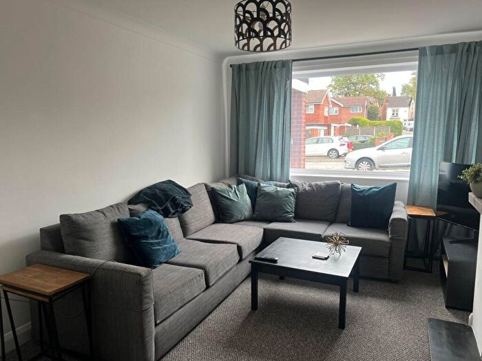 3 Bedroom Semi-Detached House To Rent In Harlaxton Road, Grantham, NG31