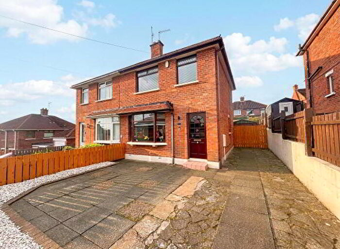 3 Bedroom Semi-Detached House For Sale In Lyndhurst Grove, Belfast, BT13