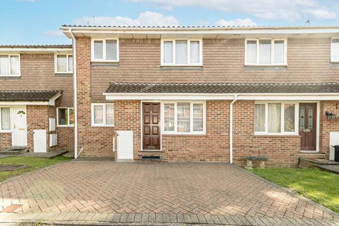 1 Bedroom Property To Rent In Waller Drive, Northwood, HA6