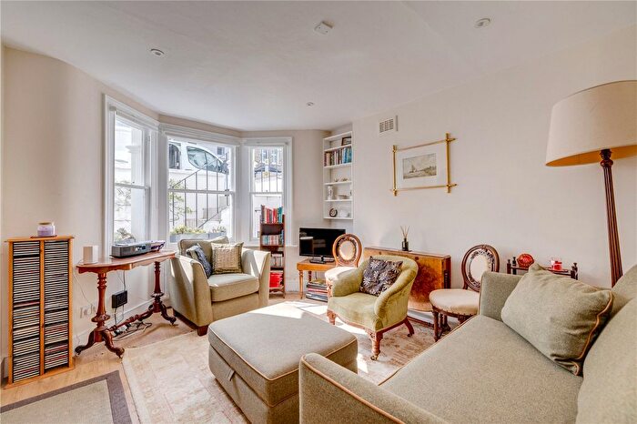 2 Bedroom Flat For Sale In Parkville Road, London, SW6