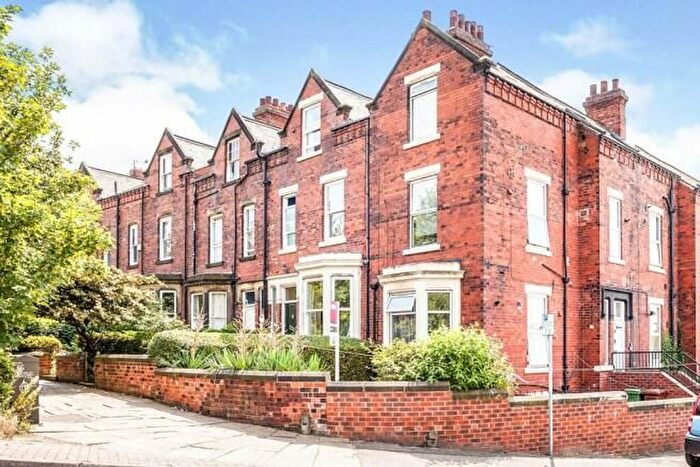 1 Bedroom Flat For Sale In Cyprus Street, Wakefield, WF1