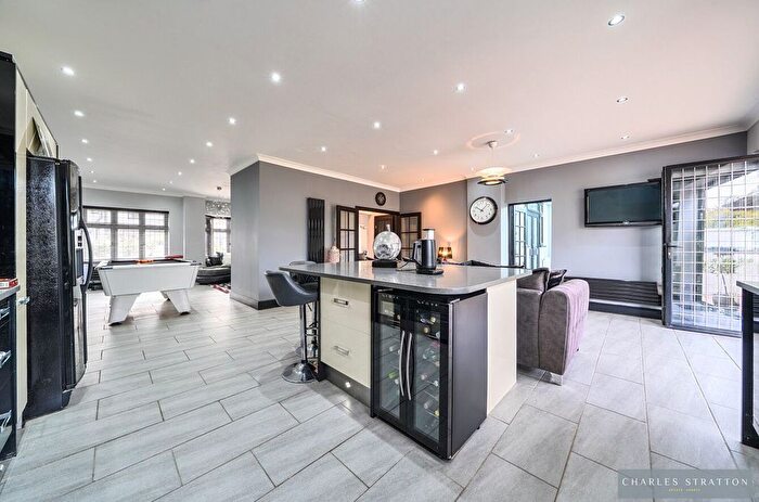 3 Bedroom Semi-Detached House For Sale In Edward Close, Gidea Park, RM2