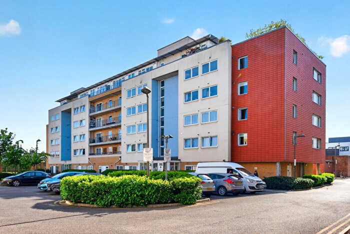 1 Bedroom Apartment To Rent In Flint Close, London, E15