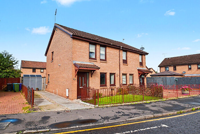3 Bedroom Semi-Detached House For Sale In Hardgate Gardens, Shieldhall, Glasgow, G51