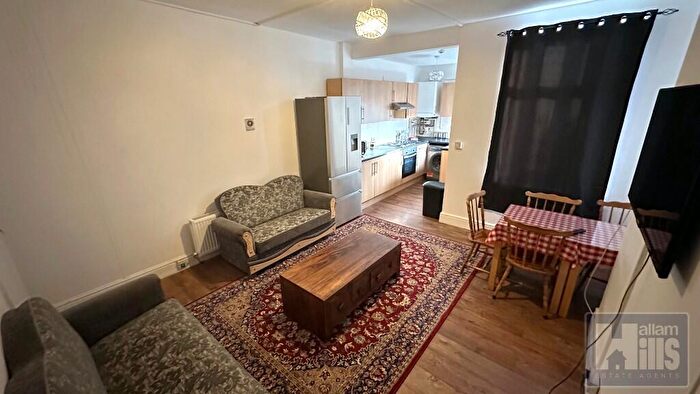 4 Bedroom Terraced House To Rent In Queens Road, Sheffield, S2