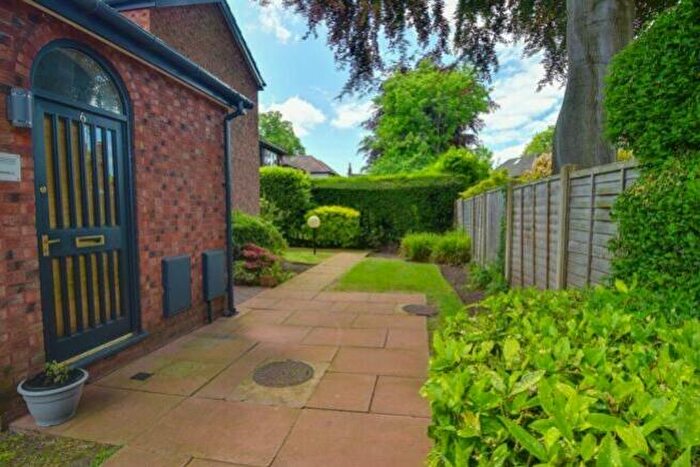 2 Bedroom Apartment For Sale In Knutsford Road, Wilmslow, SK9