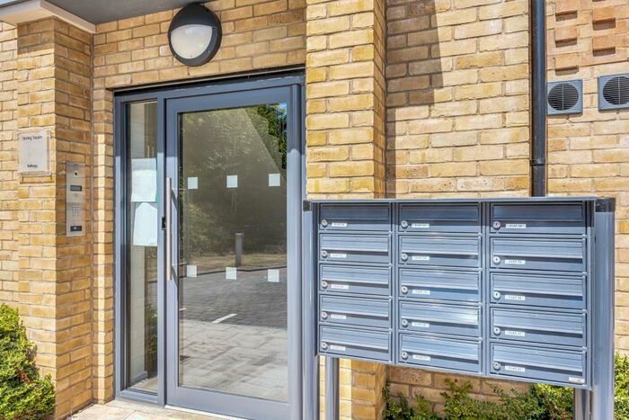 1 Bedroom Apartment To Rent In Broad Lane, Bracknell, RG12