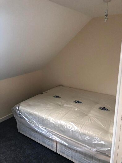 5 Bedroom Terraced House To Rent In Babington Road, Hendon, NW4