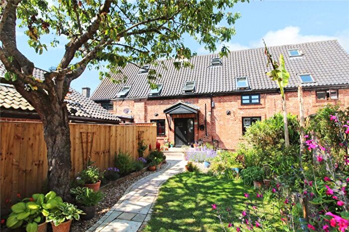 4 Bedroom Barn Conversion For Sale In Church Farm Barns, The Street, Bramerton, Norwich, NR14