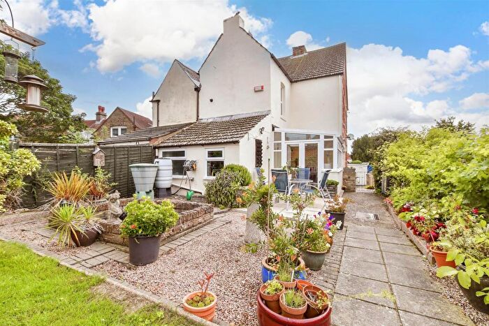 3 Bedroom Semi-Detached House For Sale In Woodnesborough Lane, Eastry, Sandwich, Kent, CT13