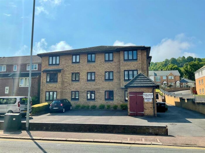 2 Bedroom Flat For Sale In Priory House, Folkestone Road, Dover, CT17