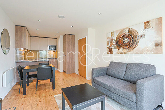 1 Bedroom Apartment To Rent In Heritage Avenue, London, NW9