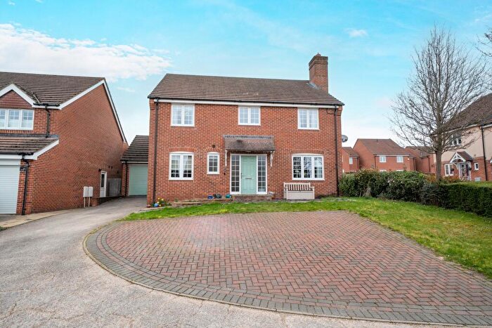 4 Bedroom Detached House For Sale In Jacob Close, Andover, SP11