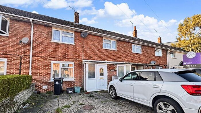 3 Bedroom Semi Detached House To Rent In Tilling Road, Bristol, Bristol, Aq, Gb, BS10