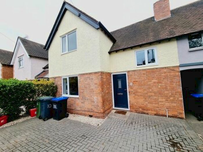 3 Bedroom Terraced House To Rent In Greville Road, Warwick, CV34
