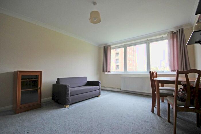 1 Bedroom Flat To Rent In Hanger Vale Lane, London, W5