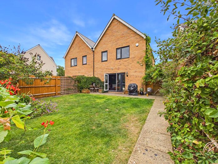 4 Bedroom Semi-Detached House For Sale In Budding Way, Dursley, GL11