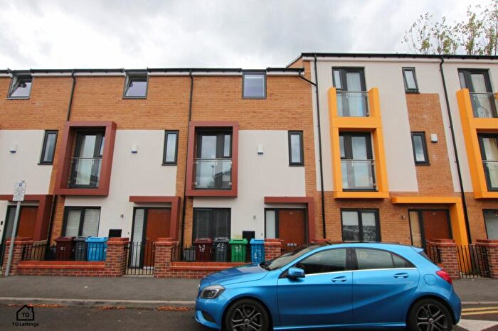 4 Bedroom Terraced House To Rent In Plymouth View, Manchester, M13