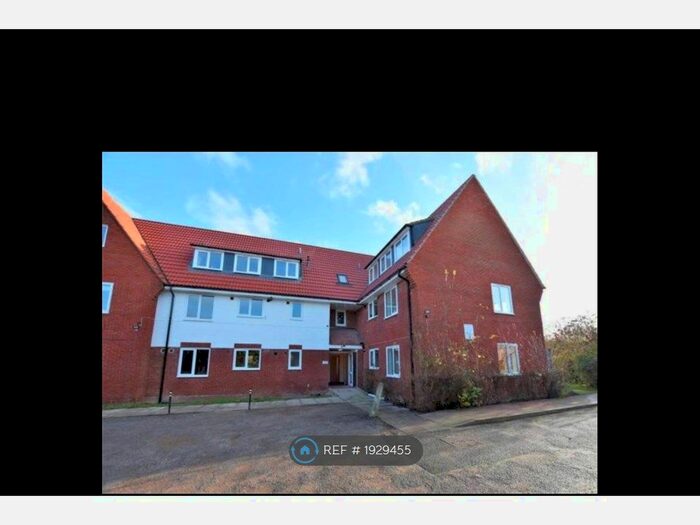 2 Bedroom Flat To Rent In Littlecroft, South Woodham Ferrers, Chelmsford, CM3