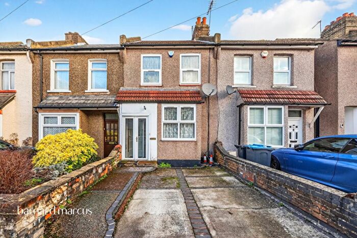 3 Bedroom Terraced House For Sale In Crunden Road, South Croydon, CR2