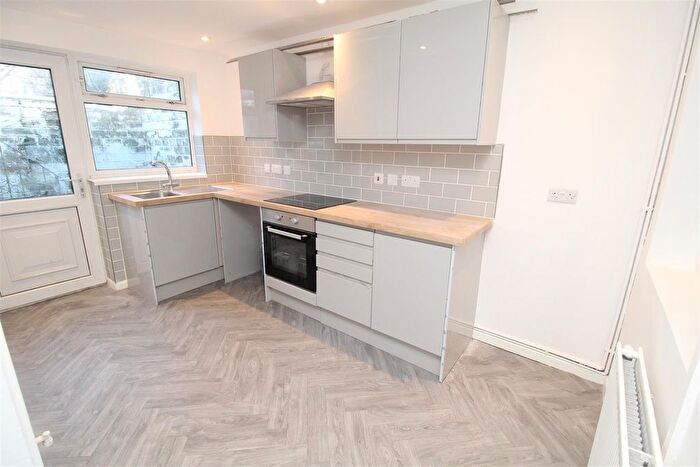 3 Bedroom Terraced House To Rent In Oxford Street, Maerdy, Ferndale, CF43