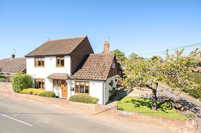 4 Bedroom Detached House For Sale In Painters Forstal, Faversham, Kent, ME13