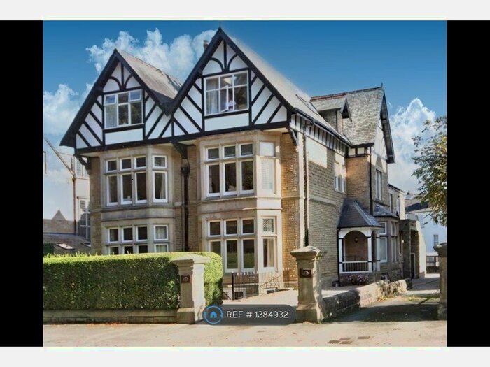 2 Bedroom Flat To Rent In Park Drive, Harrogate, HG2