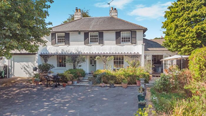 6 Bedroom Detached House For Sale In Coombe Bissett, Salisbury, Wiltshire, SP5