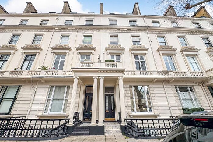 2 Bedroom Flat For Sale In Warrington Crescent, London, W9