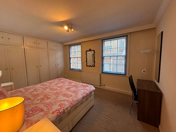 1 Bedroom Flat To Rent In Reeves Mews, London, W1K