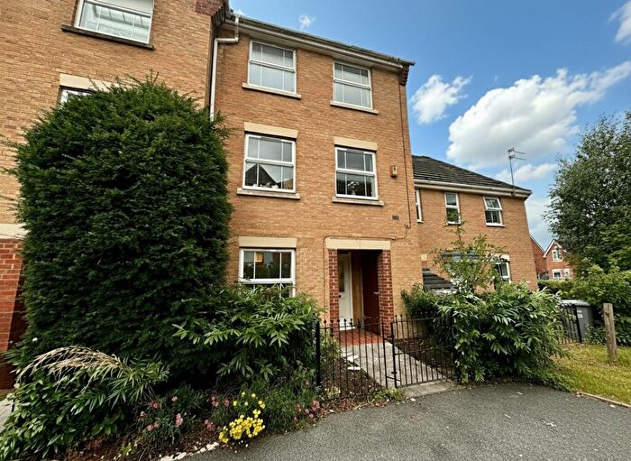 4 Bedroom House Of Multiple Occupation To Rent In New Barns Avenue, Manchester, M21