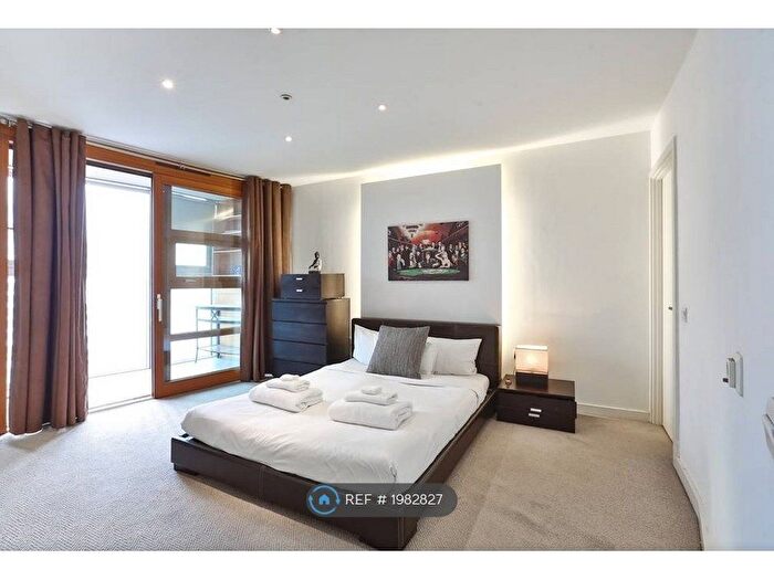 1 Bedroom Flat To Rent In Falcon Wharf, London, SW11