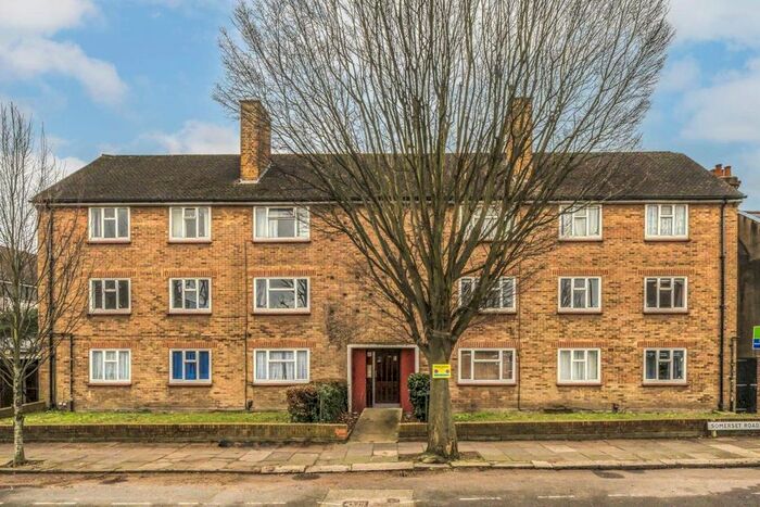 3 Bedroom Flat To Rent In Somerset Road, London, W4