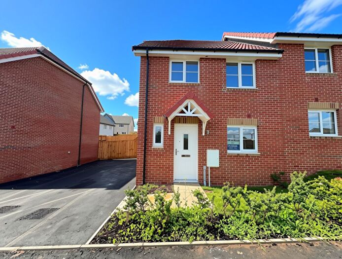 3 Bedroom Semi-Detached House For Sale In Tithecott Way, Northam, Bideford, EX39