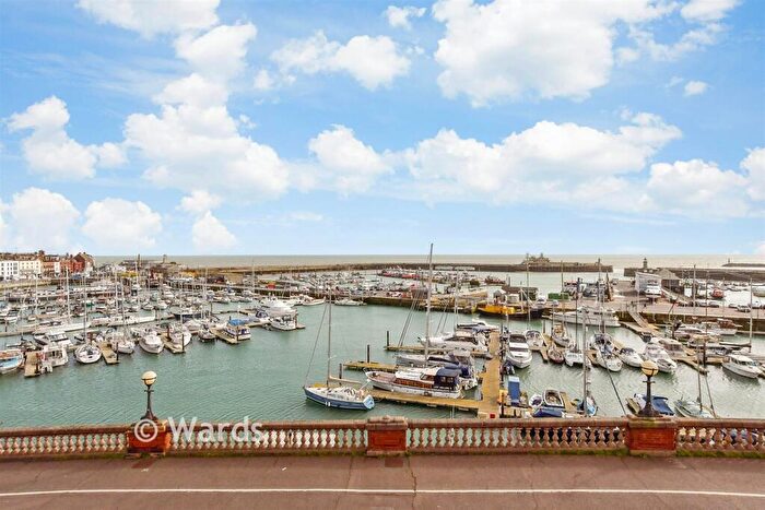 3 Bedroom End Of Terrace House For Sale In Adelaide Gardens, Ramsgate, Kent, CT11