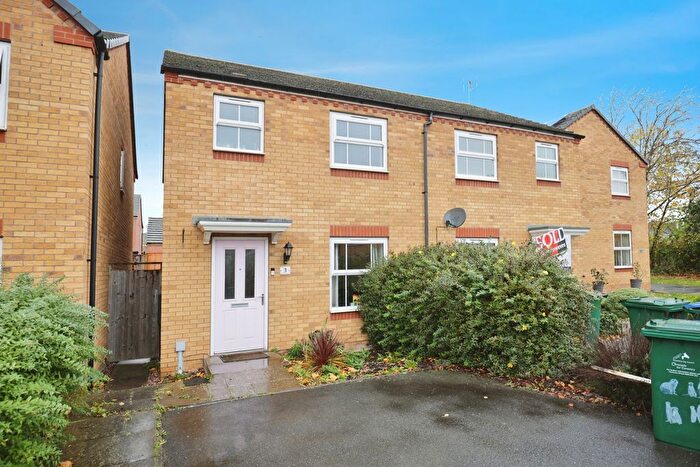 3 Bedroom Semi Detached House For Sale In Great Wood Close, Holbrooks, Coventry, CV6