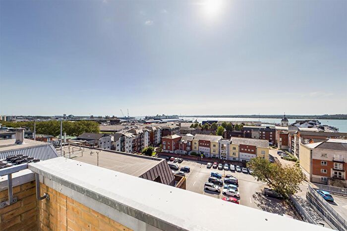 2 Bedroom Flat For Sale In Telephone House, High Street, Southampton, SO14
